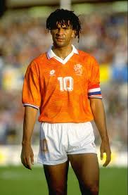 Ruud gullit is a great player by any standards. Pin Auf Football Soccer Classic