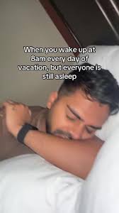 I could go to sleep at 4am and still wake up at 8am like a zombie. Oops  #vacation #couple #northcoastfestival #hotel