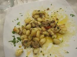 Gnocchi con sugo di pesce e cozze. Gnocchetti Al Pesce Spada E Pomodorini Picture Of Antica Latteria Cucina Tipica Napoletana Naples Tripadvisor