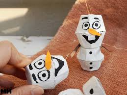 Suchen sie olaf schneemann bei den großen preisvergleich portalen gleichzeitig! So Bastelst Du Den Schneemann Olaf Aus Eierkarton Monstamoons