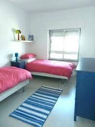 The standard bedroom sizes are based on the more comfortable clearance, plus some furniture. How To Arrange 2 Twin Beds In Small Room Google Search Bedroom Furniture Layout Twin Beds Guest Room Small Room Bedroom