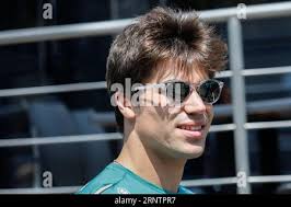 Promenade de lance d'Aston Martin Cognizant F1 Team Drive et Fernando  Alonso d'Alpine F1 Team r bataille pendant la course du Grand Prix  d'Espagne dans le circuit de Catalogne à Montmelo, Barcelone,