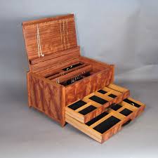 The packaging manufacturers design custom jewelry boxes with the right product information. Custom Jewelry Boxes Www Qyamtec Com