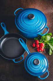 23 Dutch Oven Recipes Le Creuset Giveaway Natashaskitchen Com Dutch Oven Recipes Oven Recipes Dutch Oven Soup