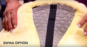 Mattes saddle fix sopii käytettäväksi kaikkiin mattes huopiin ja padeihin. Saddlepad Eurofit With Lambskin By Mattes