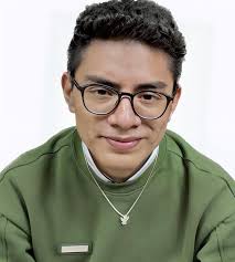 Red (Taylor's Version) music is 10% off for 48 hours at  store.taylorswift.com, while supplies last! ♥️