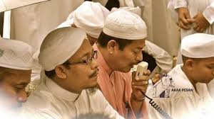 Pereratkan hubungan antara adik beradik ustaz ahmad dusuki abd rani ustad загрузил: Susah Senang Adik Beradik Yang Bantu Dahulu Akak Pesan