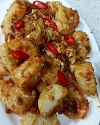 Resep lontong medan dilengkapi dengan sambal ikan teri medan, taucho kacang panjang, mie goreng medan, dan telur balado disajikan mungkin karena itu menjamur penjual lontong sebab memasak lontong sendiri didapur pribadi cukup melelahkan. Lontong Bukan Sebarang Lontong Resipi Istimewa Digoreng Dan Cepat Dimasak
