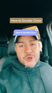 Chris Coronado (@chrisdoesrealestate)