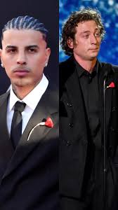 El broche que #Rosalia le habría dado a #RauwAlejandro y ahora a  #JeremyAllenWhite 😱🌹