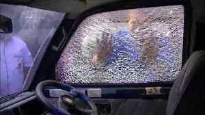 Di sini, saya kongsikan cara membuat tuntutan, atau klaim insurans cermin kereta pecah, atau retak. Tukar Cermin Kereta Retak Bagaimana Cara Nak Claim Insurans Duduk Bersila