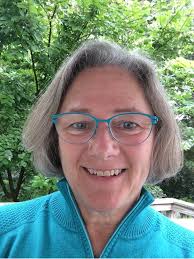 Kooky reunion: 67-year-olds perform their 5th grade play