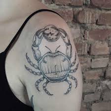 42 best examples of this majestic planet you will definitely love. Sterrenbeeld Kreeft Tattoo Betekenis En Oorsprong 30x Tattoo Inspiratie