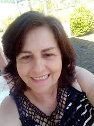 Elizabeth Bart's Instagram, Twitter & Facebook