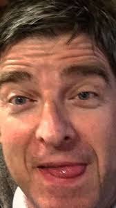 Chloe Robson (@chloerobson2001)