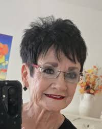 What do you think about this cut and color ?