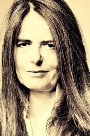 L'album contiene una bella canzone tradizionale cantata dalla grandissima nada malanima ed io voglio riproporla per fare gli auguri ad uno dei due. Nada Malanima Movies Age Biography