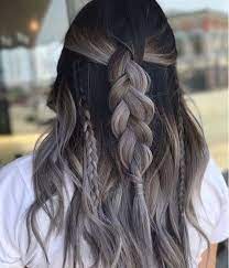 Spotted L Ash Brown Hair La Coloration De Cheveux Qui Va Forcement Seduire Les Brunes Stylish Hair Colors Black Hair Fade Maroon Hair