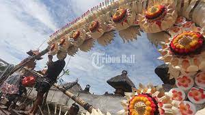 Semoga jadi pasangan yang sempurna, selamat menempuh hidup baru sahabatku. Kumpulan Ucapan Selamat Hari Raya Galungan Dan Kuningan Bahasa Bali Lengkap Dengan Artinya Tribun Mataram