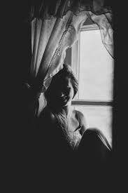 Black And White Photoshoot At Home White Sails Photography Silhouette Portrait Window Door In Home Photoshoot Doorway Outdoor Silhouette Photography Window Photography Portrait Photography Women