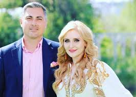 Jul 11, 2010 · alina sorescu isi face trei rochii de mireasa pentru o singura nunta. Alina Sorescu È™i Alexandru Ciucu DivorÈ›eazÄƒ Primele DeclaraÈ›ii Ale Artistei Vreau SÄƒ Mi VÄƒd Mai Departe De Activitate Spynews Ro