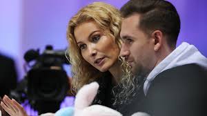 Возможно, что оно стало популярнее, но прекраснее не стало. Eteri Tutberidze Ob Uhode Kostornoj Obidno Chto Nas Vybrali Kak Shtab S Kotorym Mozhno Garantirovanno