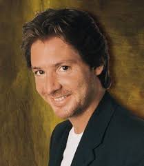 May 31, 2021 · cuando la emisión radial inició en 1995, rubén se mantuvo al frente del proyecto, prestando su voz a los relatos más espeluznantes y escabrosos de los radioescuchas. Who Is Adrian Suar Dating Adrian Suar Girlfriend Wife