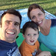 Jornalista desabafa nas redes sociais após filho morrer ao cair de prédio  em SP