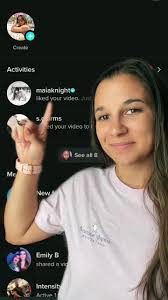 Omg, crying! We ❤️ you Mia #fyp #foryoupage #viral #miaknight #greenscreen