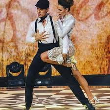 Danse avec les stars : Erick Paris 13e Paris Apprendre Les Danses Latines De Salon Et Zumba Avec Un Vrai Latino Coach De Danse Avec Les Stars Mexico