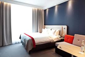 Business guests enjoy the free breakfast. Holiday Inn Express Frankfurt Airport Raunheim 3 Raunheim Hessen Germany 6 Guest Reviews Book Hotel Holiday Inn Express Frankfurt Airport Raunheim 3