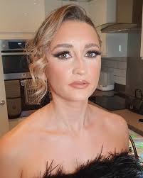 Darcie Evans MUA (@doneup_bydarcie) • Instagram photos and videos