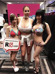 Gianna Michaels big boobs are back, Brandy Talore returns to porn, Jasmine  Black doing part-time porn