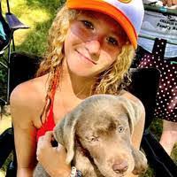 Julie Mckeown's Instagram, Twitter & Facebook