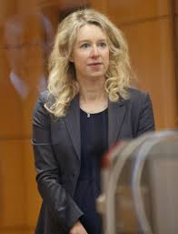 Elizabeth Holmes Officially Reports To Prison For Fraud After  Theranossexiezpix Web Porn