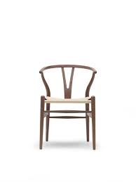 Photo 3 Of 9 In 8 Iconic Chairs By Hans Wegner Iconic Chairs Wishbone Chair Wegner Wishbone Chair