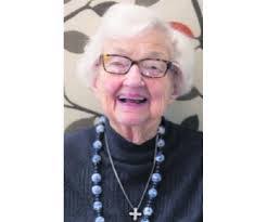 Jean Doster's Instagram, Twitter & Facebook