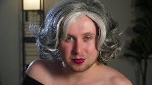 Heather Cripps's Instagram, Twitter & Facebook