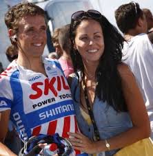 Koen de kort on wn network delivers the latest videos and editable pages for news & events, including entertainment, music, sports, science and more, sign up and share your playlists. Familyofsport Koen De Kort And His Girlfriend Caitlinn Bell Girlfriends Wife And Girlfriend Couples