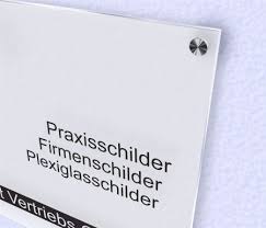 Acrylglas Schild Satiniert Weiss Selber Gestalten Acrylglas Schilder Praxisschilder