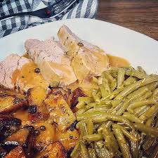 Pfefferbraten Mit Crunsh Potatoes Und Prinzess Bohnen Pfeffer Braten Crunchy Crunch Potatoes Rostkartoffeln Bohnen Prinzes Food Chicken Wings Chicken