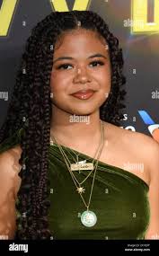 Maile hi-res stock photography and images