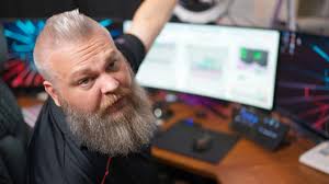 Purpose of dolly bracket for easy truck loading