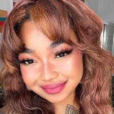 Selena Bryson's Instagram, Twitter & Facebook