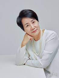 작가 이내리 총편수 총 13화. ê°ì •ì— íœ˜ë'˜ë¦¬ì§€ ë§ë¼ Lg ì²« ì—¬ì„± ìž„ì› ìœ¤ì—¬ìˆœ