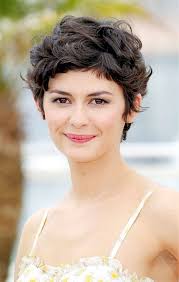 · kurzhaarfrisuren damen locken 2015 lange frisuren mit pony kurzhaarfrisuren locken. 50 Moderne Ideen Fur Pixie Cut Mit Locken Archzine De