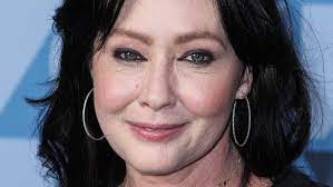 Shannen doherty on living with breast cancer: Nk5cf49s Z0zqm