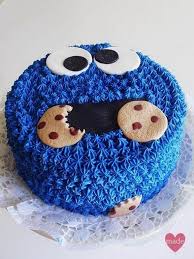 Idee Gateau Monstre Rigolo Decoration Poche A Douille 1 Cookie Monster Cake Monster Cookies Monster Cake