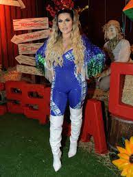 Bebida que roubou a cena em festa de Deolane Bezerra já foi eleita a melhor  do mundo