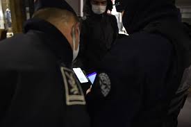 Le géant laitier est sous le feu des projecteurs. Js1vcjoiyicjom